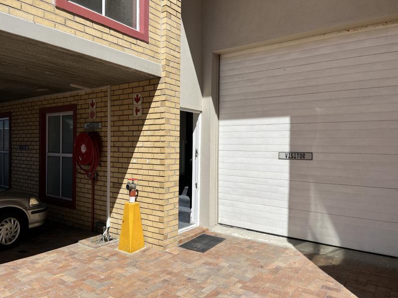 To Let commercial Property for Rent in Montague Gardens Western Cape